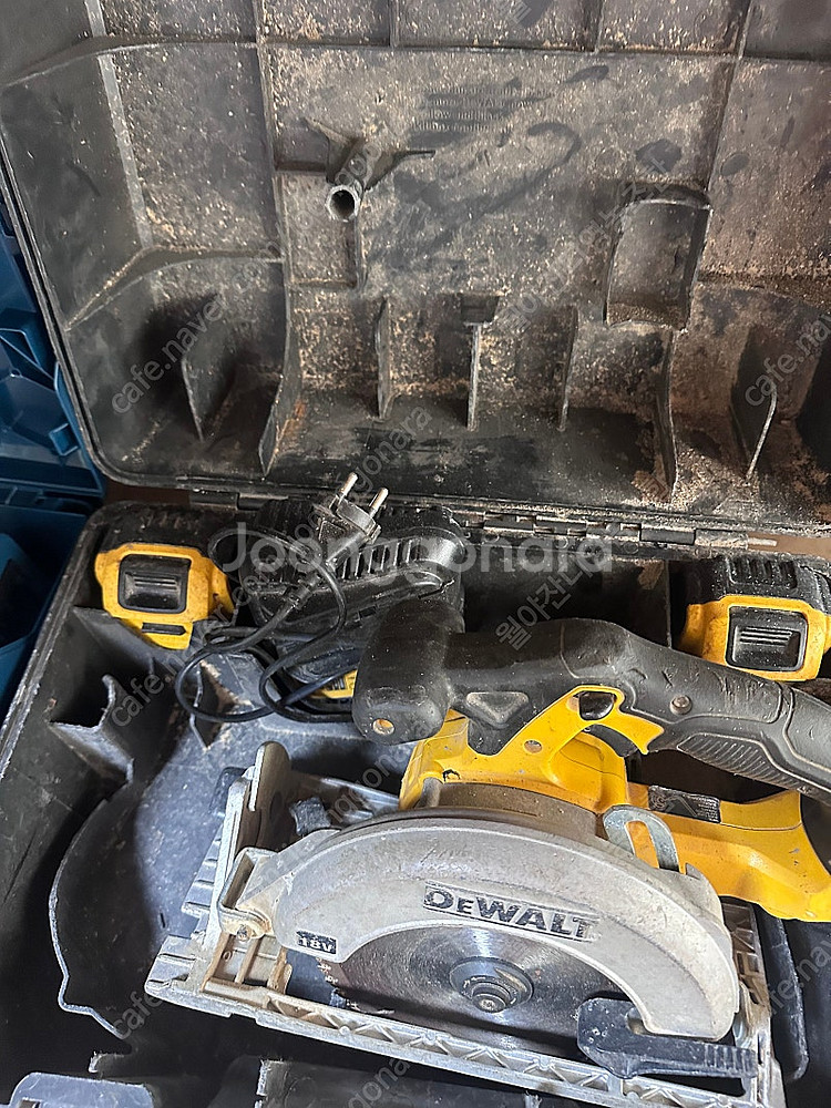 디월트 컷소 임패 드릴 함마 로타리 함마 앙카드릴 등등 여러가지 충전공구--9